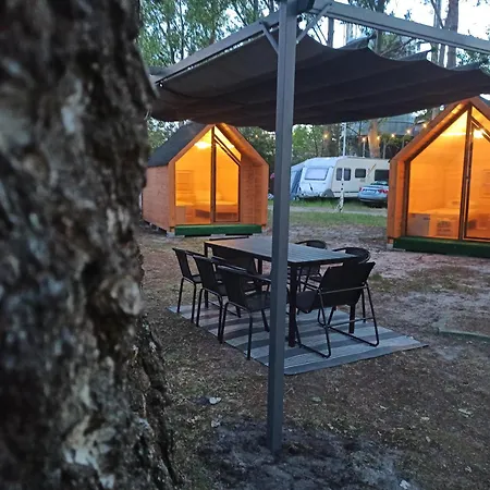 Happy House Camping *